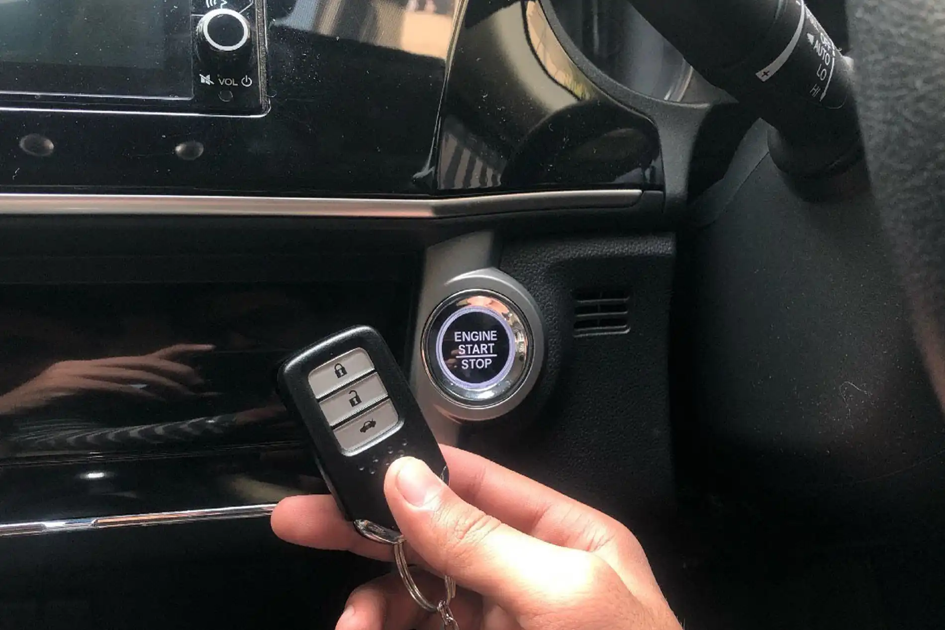 Kunci Mobil Keyless Rusak? Solusi Duplikat Cepat dan Aman
